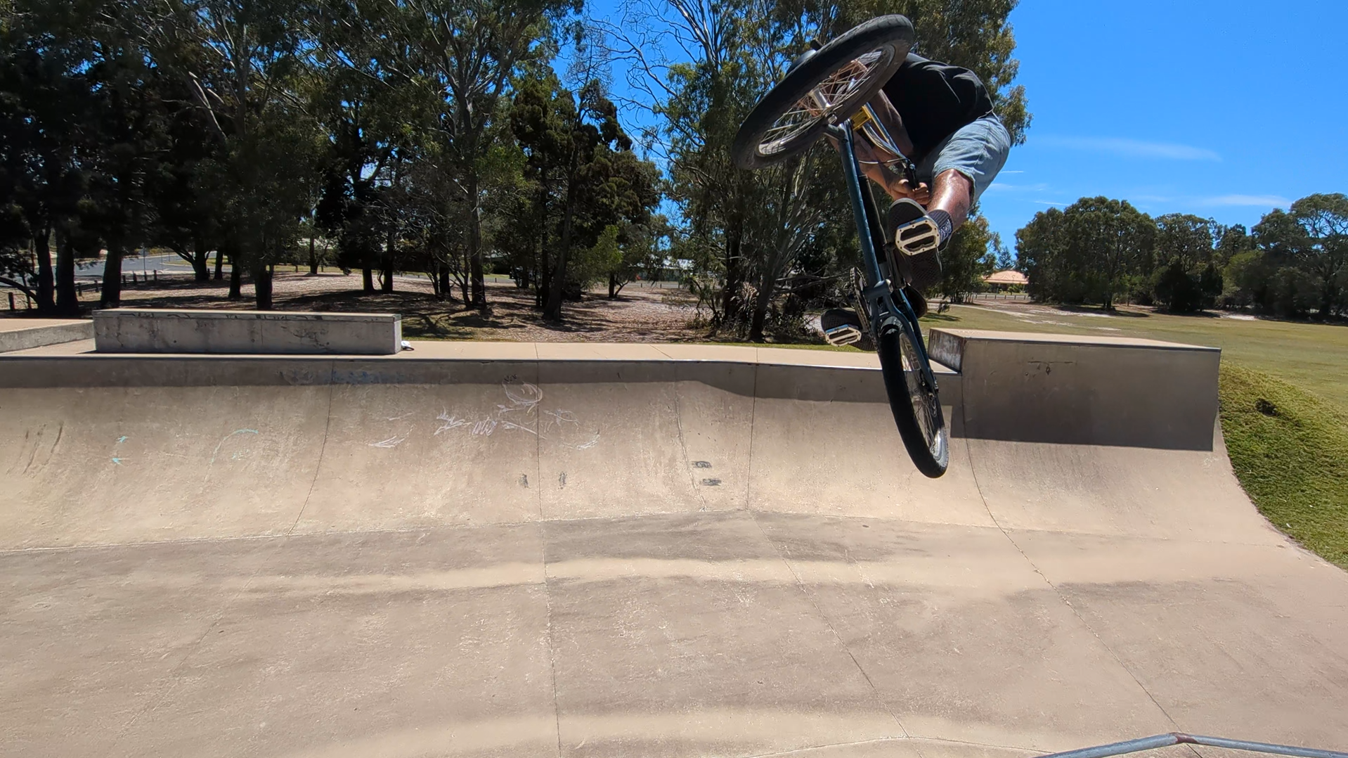 tyson jones-peni x up woodgate skatepark